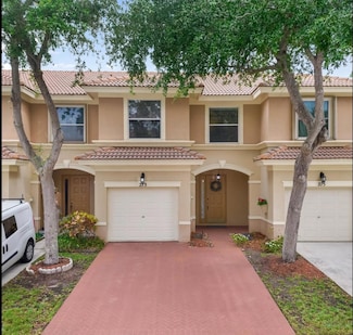 273 River Bluff Ln, Royal Palm Beach, FL 33411