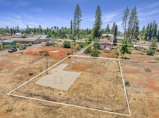6221 Talley Ln, Paradise, CA 95969