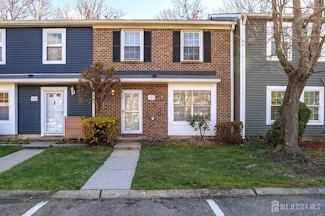 284 Constitution Cir, North Brunswick, NJ 08902