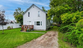 509 W 1st St, Cheboygan, MI 49721