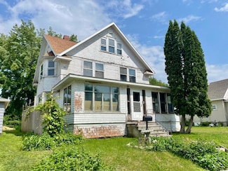 407 S Minnesota St, Redwood Falls, MN 56283