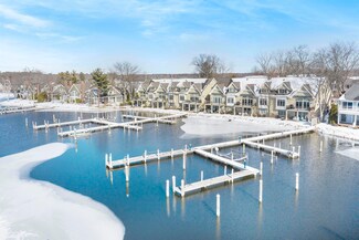 17525 N Fruitport Rd Unit 2, Spring Lake, MI 49456