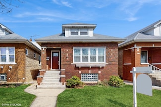 5334 W Melrose St, Chicago, IL 60641