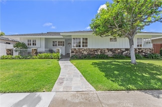 2045 Commodore Rd, Newport Beach, CA 92660