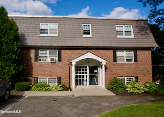 260 Pittsfield Rd Unit B-5, Lenox, MA 01240
