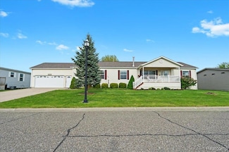 11209 Apple Grove Ct, South Lyon, MI 48178