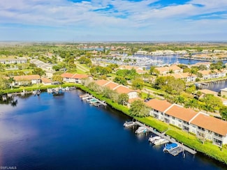 254 Newport Dr Unit 412, Naples, FL 34114