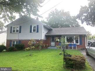 7807 Powhatan St, New Carrollton, MD 20784