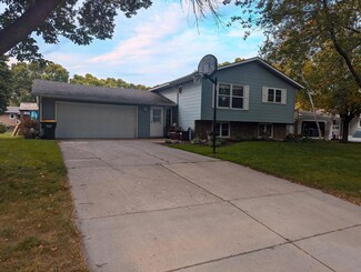 616 26th Ave SW, Willmar, MN 56201