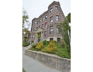 16 Charlotte St, Dorchester, MA 02121