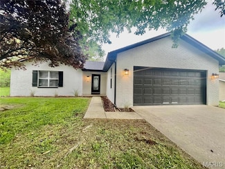 52 Innsbruck Ln, Belleville, IL 62221