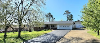 2010 Catalina Dr, West Plains, MO 65775