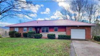 5179 Russet Dr, Charleston, WV 25313