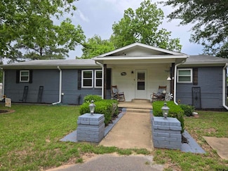 403 Kennedy St, Lindale, TX 75771