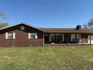 815 E School St, Advance, MO 63730