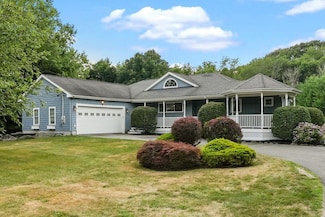 972 Somerset Ave, North Dighton, MA 02764