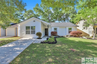 5 Belfair Dr, Savannah, GA 31419