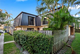 2407 Waterside Dr Unit 19d, Lake Worth, FL 33461