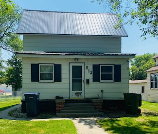 512 S Broadway, Watertown, SD 57201