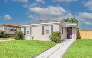 4818 Stemway Dr, New Orleans, LA 70126