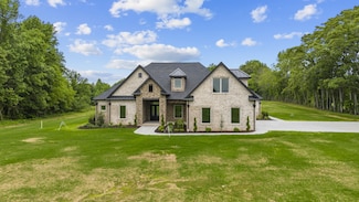 724 Bradshaw Rd, Lebanon, TN 37087