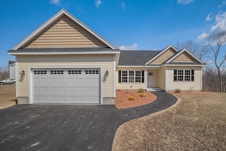 131 Turner Farm Rd, Uxbridge, MA 01569
