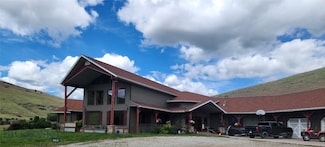 39 Gunsight Rd, Plains, MT 59859