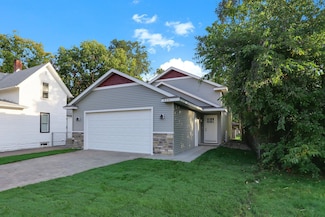 426 Taylor St, Anoka, MN 55303