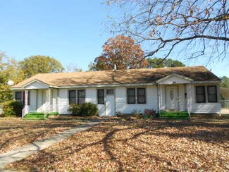 109 Shepherd Ave, Camden, AR 71701