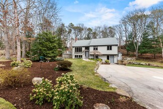 23 Vesper Dr, Pocasset, MA 02559