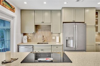 2811 NE 51st St Unit 12, Fort Lauderdale, FL 33308