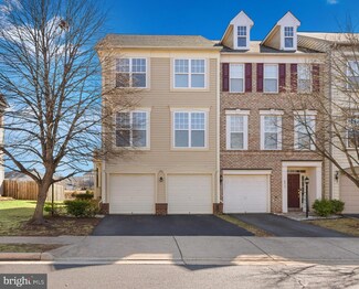 9211 Cascade Falls Dr, Bristow, VA 20136