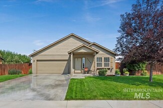 3310 E Red Sunset Maple Dr, Nampa, ID 83687