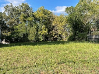 608 Depot St, Paris, TN 38242