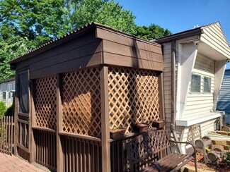 443 Dyer # 19 Ave, Cranston, RI 02920