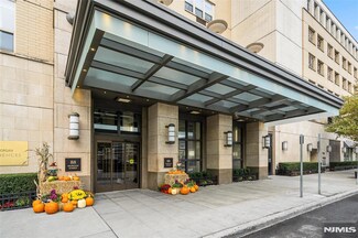 88 Morgan St Unit 4107, Jersey City, NJ 07302