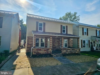 206 Fairfax St, Martinsburg, WV 25401
