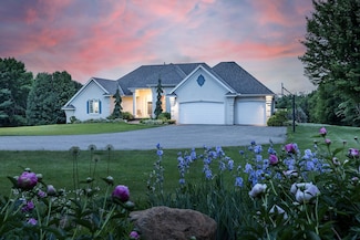 9025 Airport Rd, Waconia, MN 55387