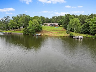 322 E Stagecoach Rd, Cross Hill, SC 29332