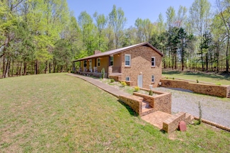 4141 Sango Rd, Clarksville, TN 37043