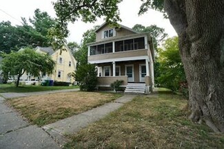 9 Woodbine Terrace Unit 11, Auburndale, MA 02466