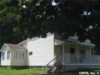 55 Montgomery St, Parish, NY 13131