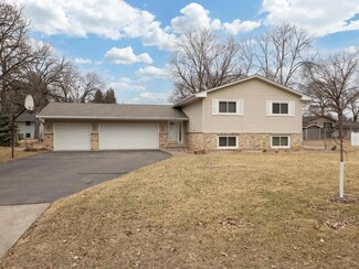 829 86th Ave NW, Coon Rapids, MN 55433