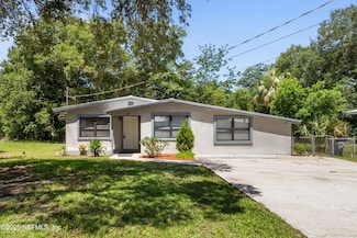 1622 Roselle Ave, Palatka, FL 32177