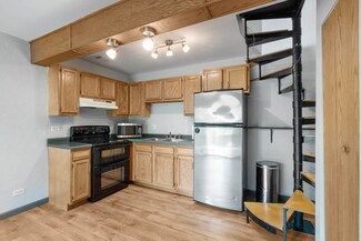 31 Montego Colony Unit 5, Fox Lake, IL 60020