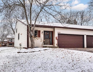 3449 Willow Ct, Saint Paul, MN 55110