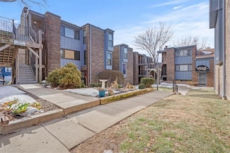 114 E 41st #1 St, Kansas City, MO 64111