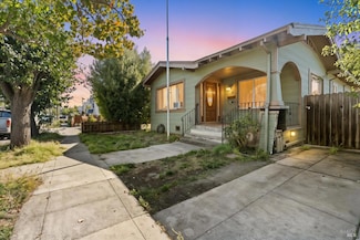 715 Mariposa Ave, Rodeo, CA 94572