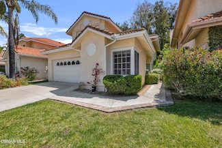 292 Saint Thomas Dr, Oak Park, CA 91377