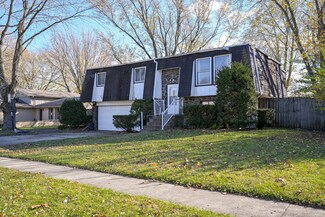 108 Heritage Dr, Minooka, IL 60447